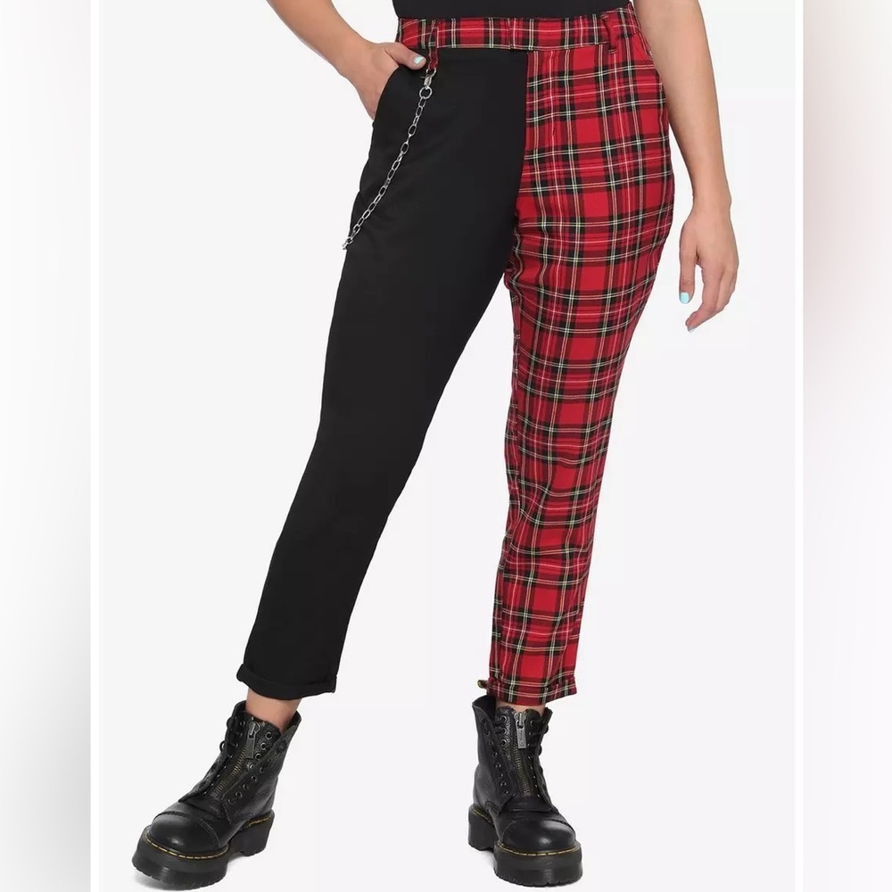Hot Topic Black & Red Plaid Split Leg Pants Size Medium Punk Grunge Emo Goth